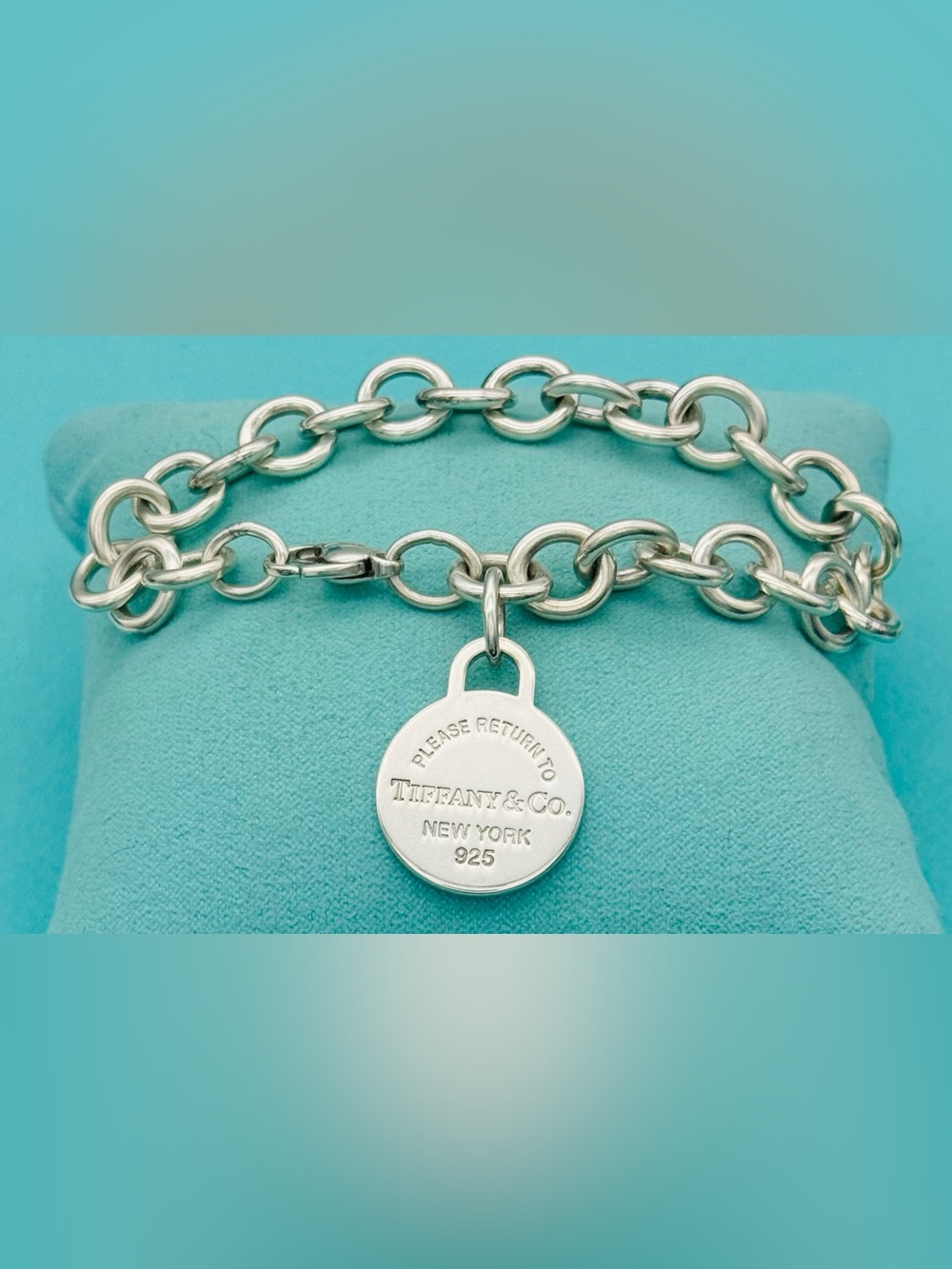 Tiffany & Co SS New Version RTT Round Tag Charm Bracelet 8” EUC
